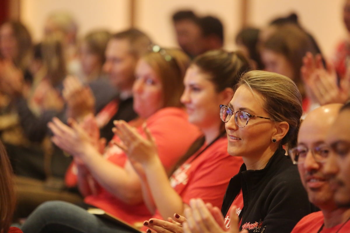 event photography - crowd of people